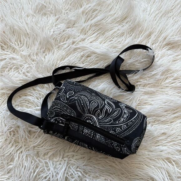 Black and White Patterned Women's Bag - Picture 1 of 7